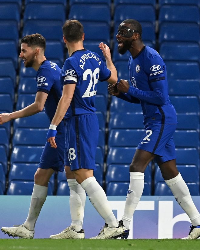 阿森纳发布第三球衣：晨霜白为主基调！