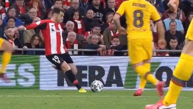 热搜第一！#泰勒斯威夫特官宣订婚 ，男方是知名橄榄球球星