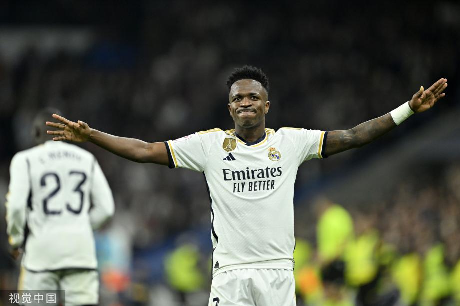 跟队：斯图加特愿意放走米约，马竞和热刺都对他感兴趣